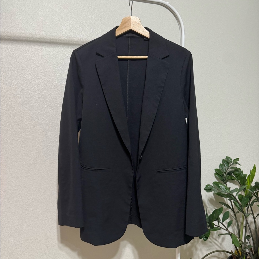Classic Black Women's Blazer